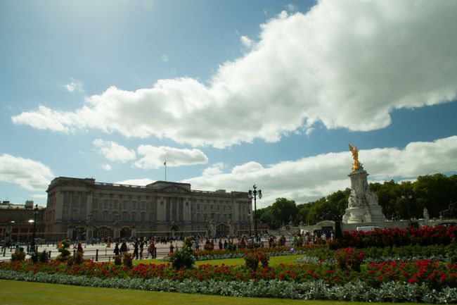 Buckingham Palace with Victoria Memorial