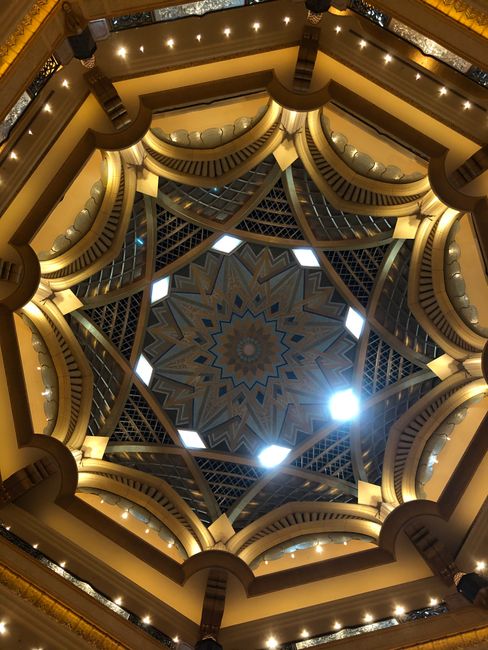 Tag 7 - Emirates Palace / Scheich Zayid Moschee