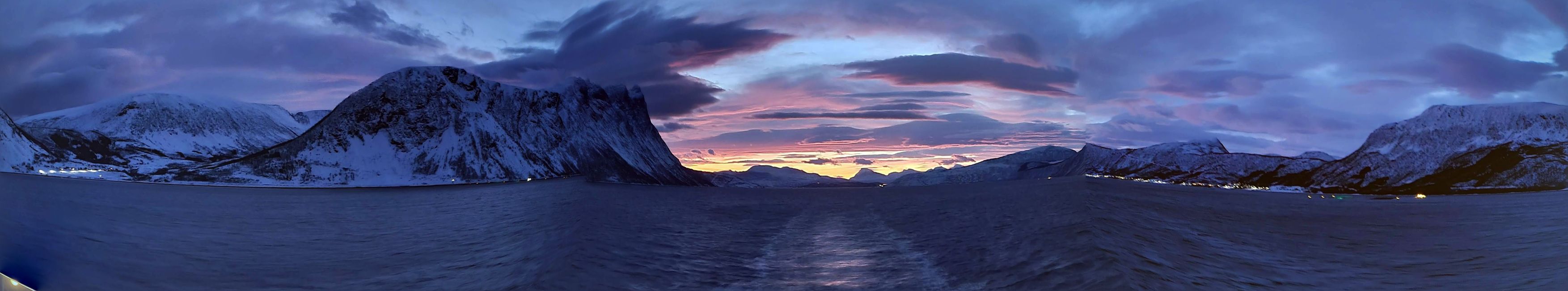 Hurtigruten Richard With
27th December 2022