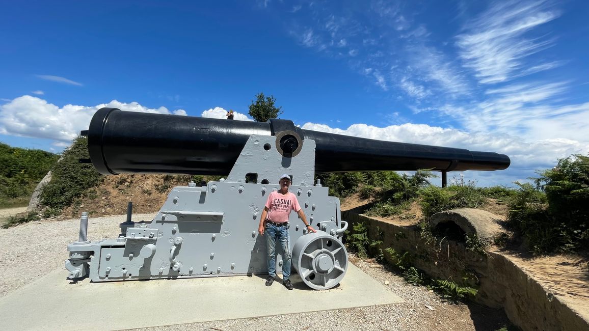 Cannon at Pointe des Espagnols