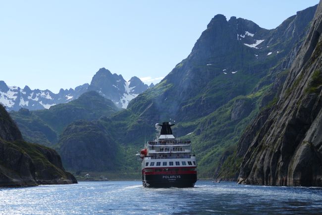 Norwegen mit Hurtigruten // Tag 10 // MS Polarlys im Trollfjord