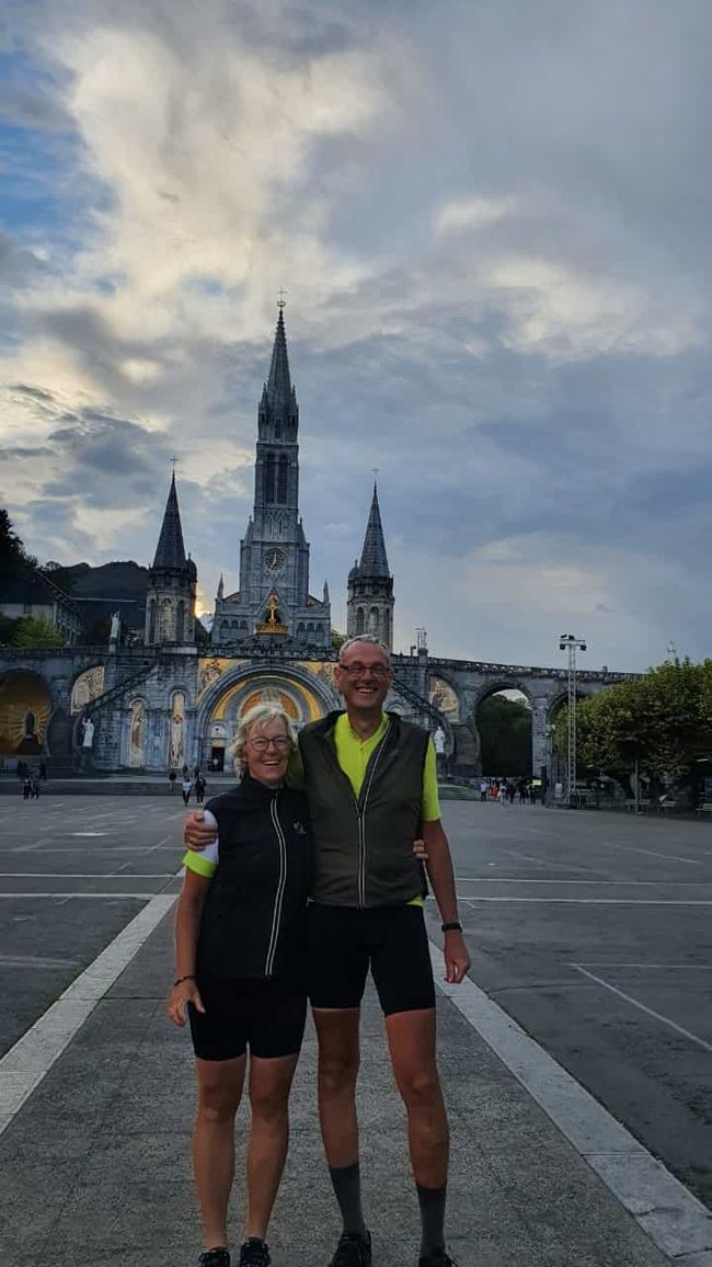 Day 17: Arrival in Lourdes