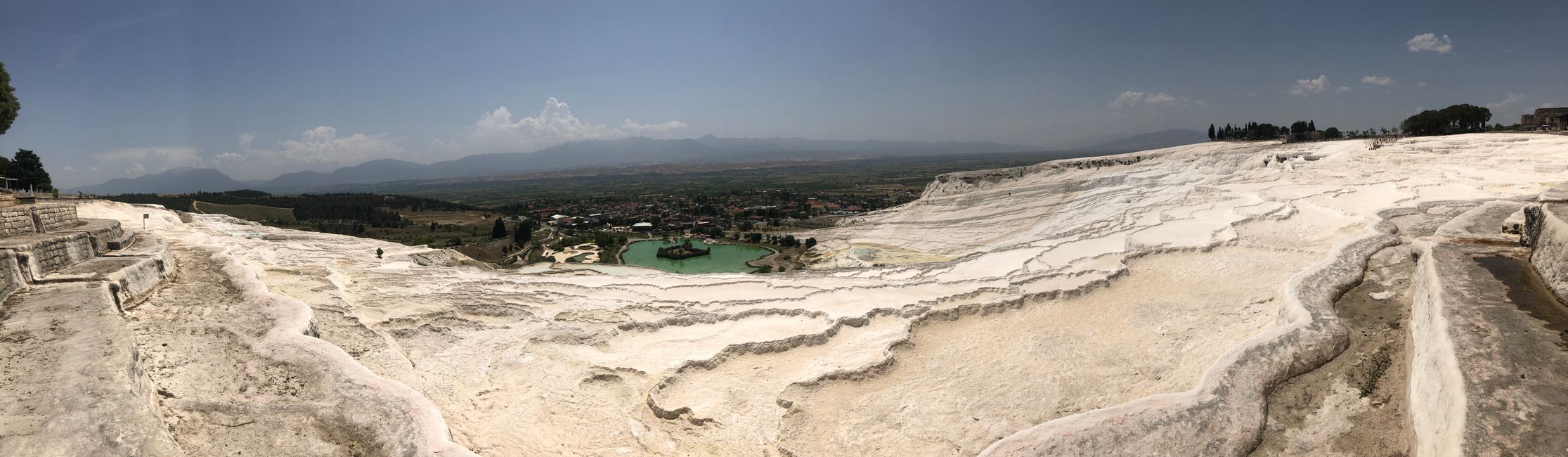 The travertine terraces of Pamukkale ♥️