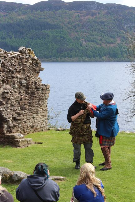 Von Salchy (Maggi) zur Burg am Loch Ness und zum "Clan der MacKenzies"
