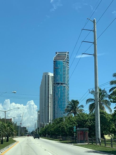 Trump Towers Miami north Beach 