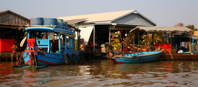 Schwimmendes Dorf bei Kampong Chhnang, Kambodscha