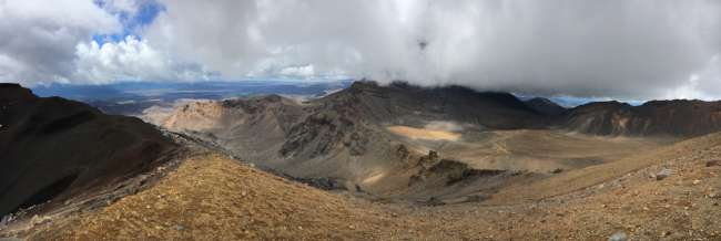 Tongariro Alpine Crossing - great hike through volcanic landscape