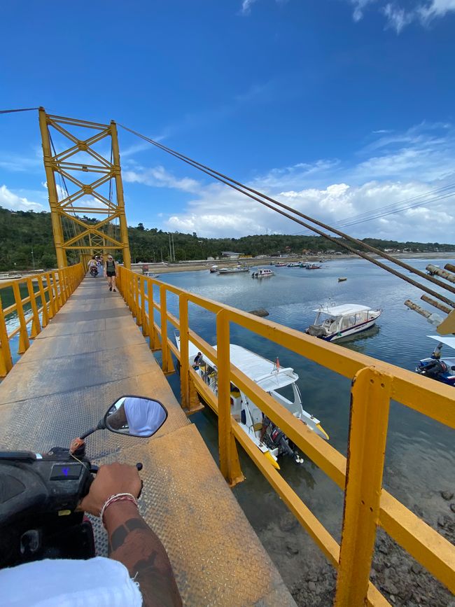 Brücke zwischen Lembongan und Ceningan