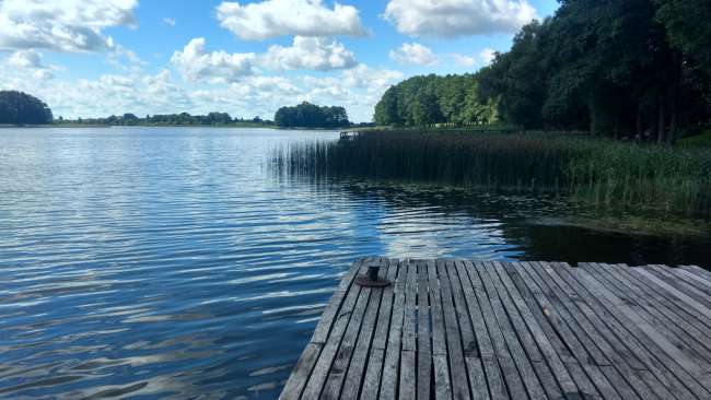 Rest stop at the lake in Kurėnai