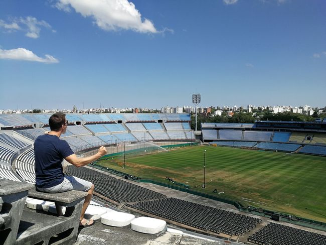 Uruguay can not only keep up with Brazil when it comes to dance, but also in football (the image shows the 1930 World Cup stadium).