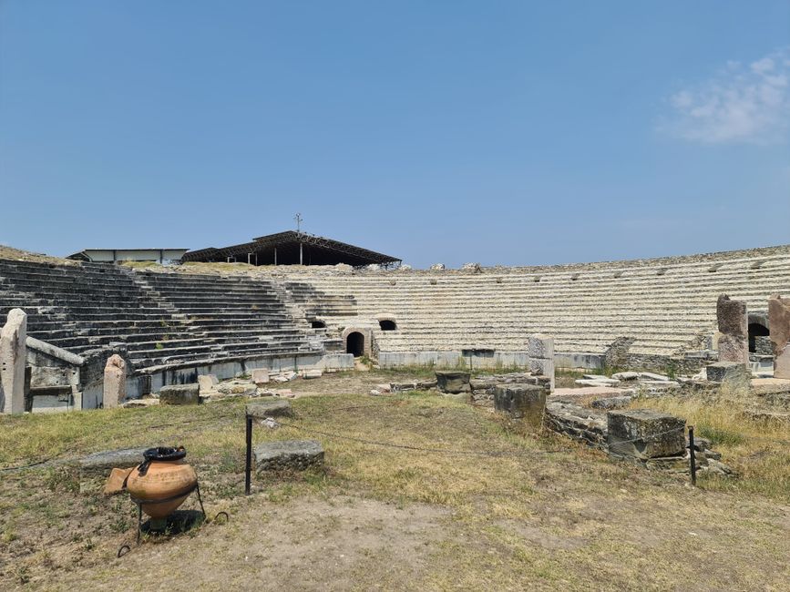 Das große Amphitheater von Stobi
