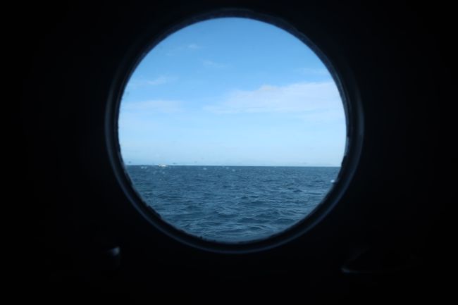 Our view - nothing to see on the surface of the sea far and wide! :)