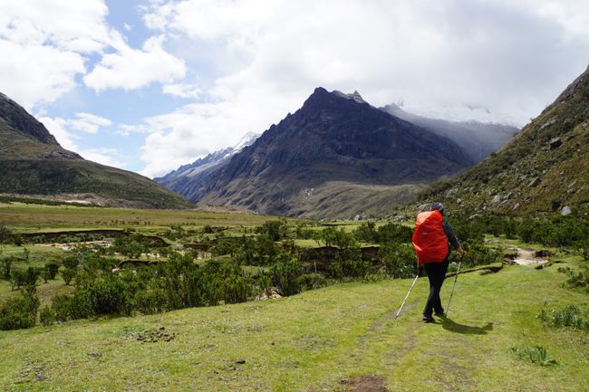 Huaraz - Hiking a Huascarán National Park