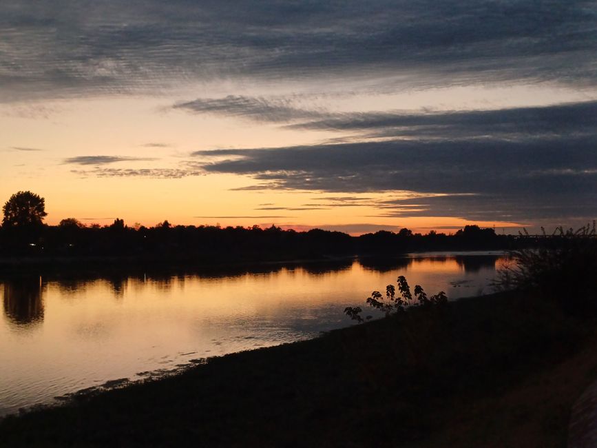 Evening atmosphere on the Loire