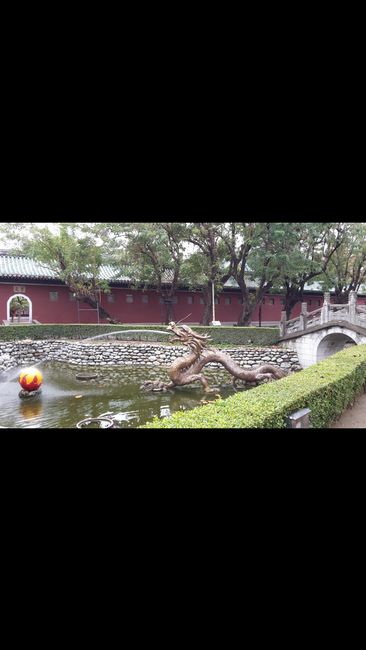 Tainan - oldest city, taiwanese capital of food and home of loads of temples