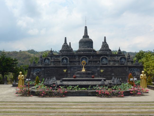 Buddha Monastery Brahmavihara Arama and Car Breakdown (Bali Part 2)