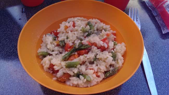 Delicious bell pepper and asparagus risotto