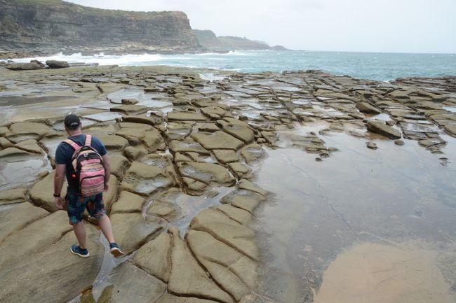 Return journey via interesting rock formations