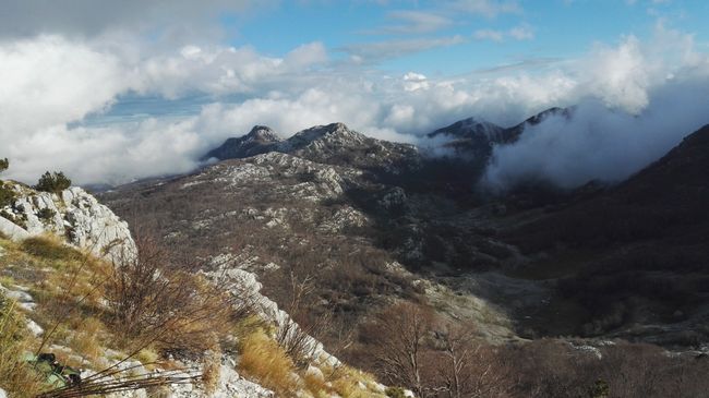 Eis schlotzen in den Bergen Montenegros