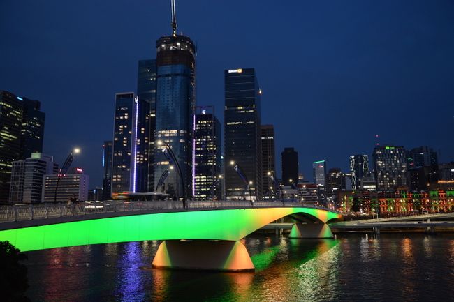 Brightly illuminated Victoria Bridge