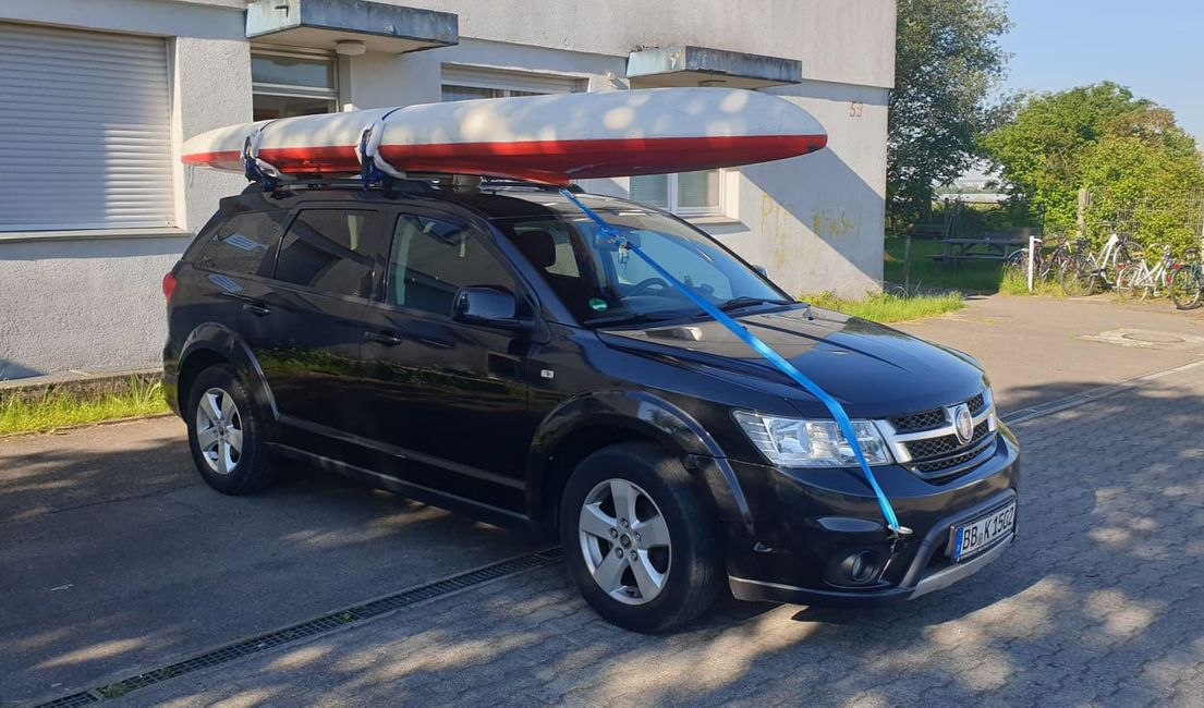 Our new (vacation) car with the new kayak 1