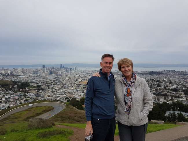 Before we return the rental car, a quick drive to Twin Peaks from where you have the most beautiful view of San Francisco