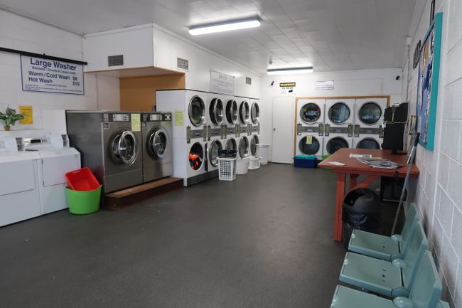 29/08/2018 - Good mood in the laundromat