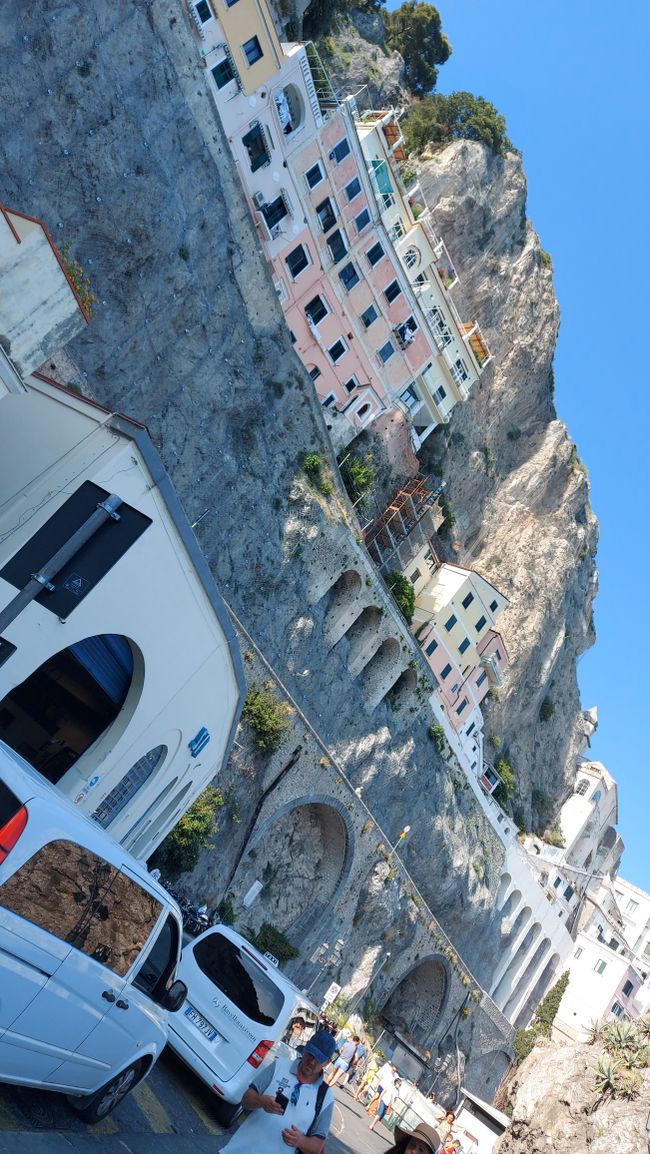 Amalfi - ein gemütlicher, schöner Ort zum 'durch die Gassen schlendern' 😎