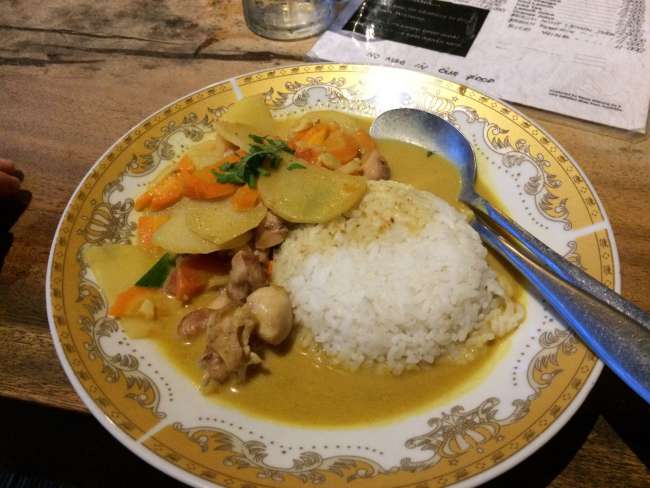 Reis mit Chicken, Kartoffeln und Gemüse 