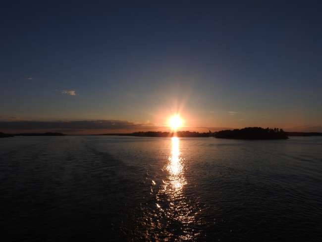 Schären vor Stockholm bei Sonnenuntergang