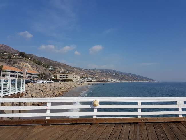 After 3 days in San Diego, it was time to say goodbye. On our way north, we made a stop at the Malibu Pier.