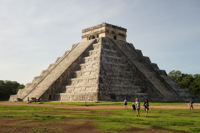 Die zentrale Pyramide des Kukulcán in Chichén Itza. 