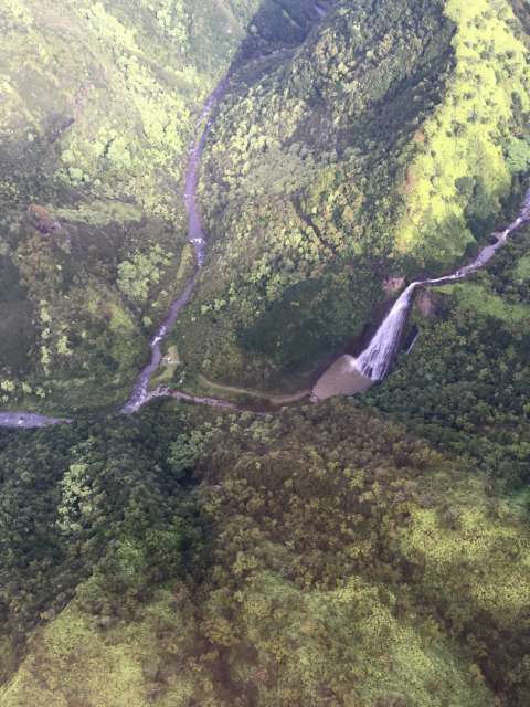 Wasserfall Manawaiopuna Falls (von Drehort Jurassic Park)