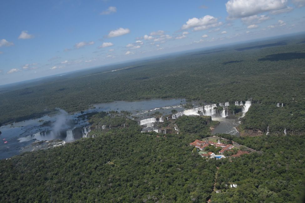 Die Iguazu-Fälle von oben