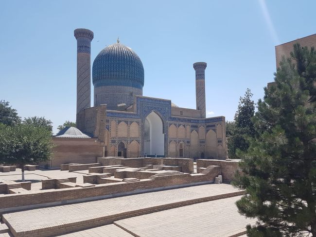Bibi-Khanum Mosque