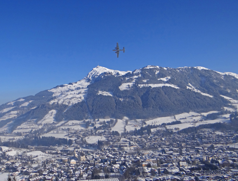 Red Bull Airways Airshow - Kitzbühel 2013