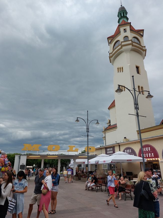 Mall with Sopot train station