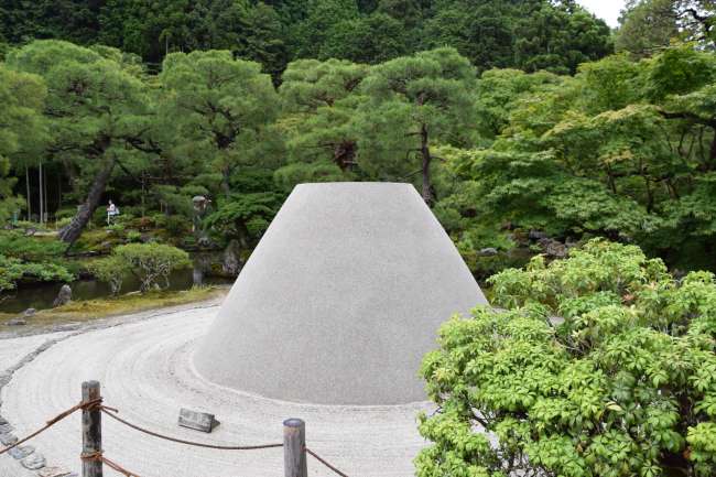 Der Kegel "Kogetsudai", der an einen bestimmten Berg in Japan erinnert