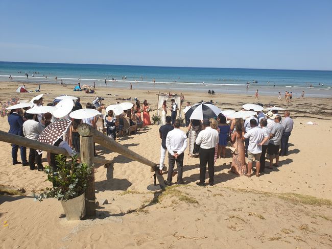 Beach wedding in Lorne