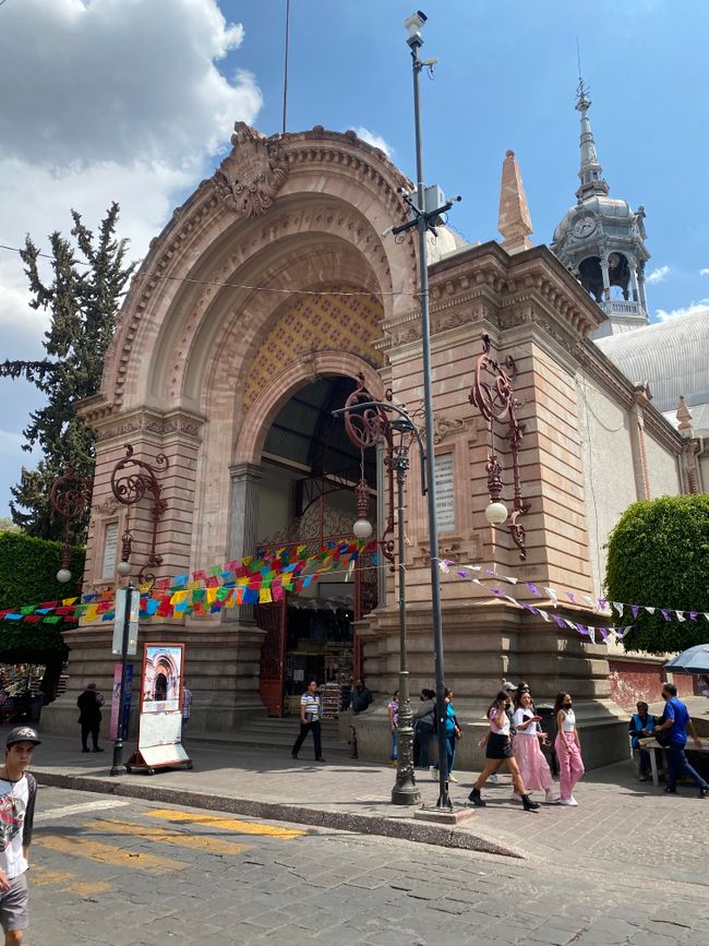 Eingang zum Mercado Hidalgo