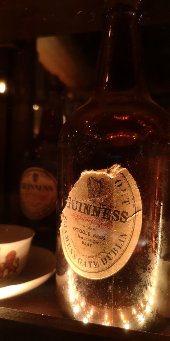 Alte Guinness Flaschen 