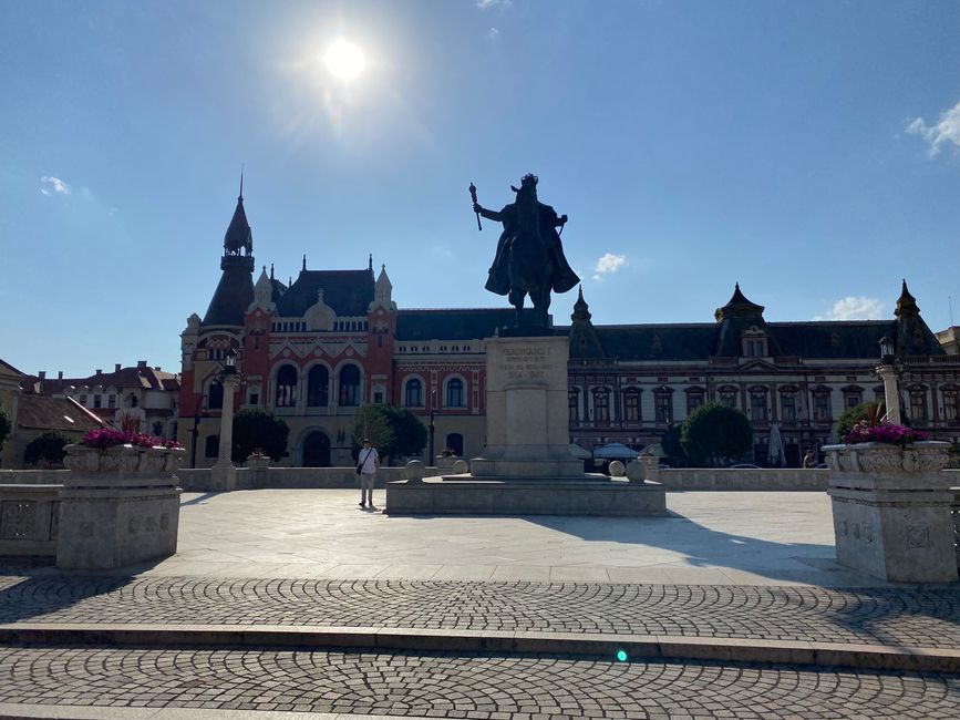 Unirii Platz mit Statue von Ferdinand dem 1.