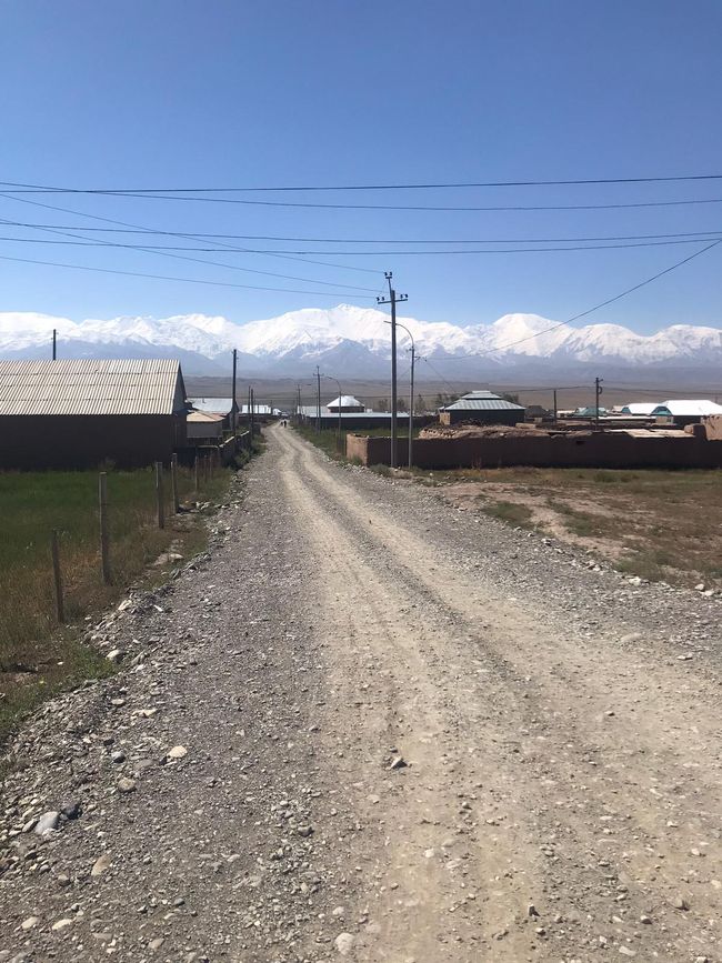 Pėsčiųjų nuotykiai Kirgizijoje