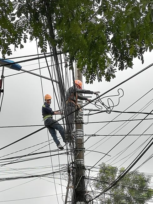 A lot of fun: Being an electrician in Vietnam