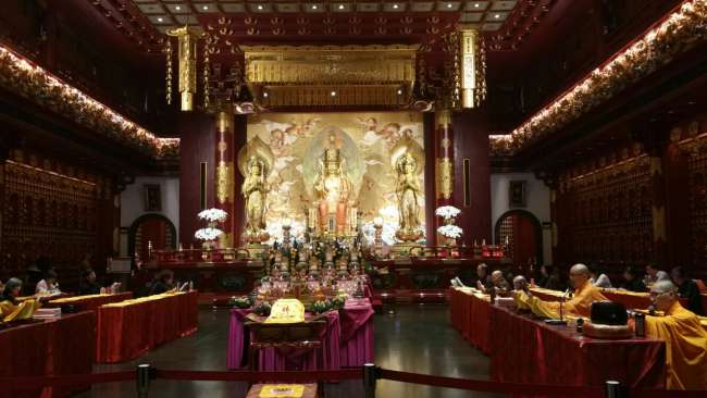 Im Tempel in Chinatown