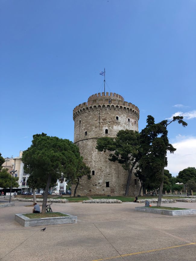 Thessaloniki ak frijidè nou an