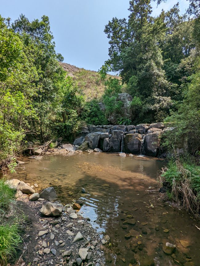 Kleiner Wasserfall, zum Abkühlen hat er sich allemal gelohnt