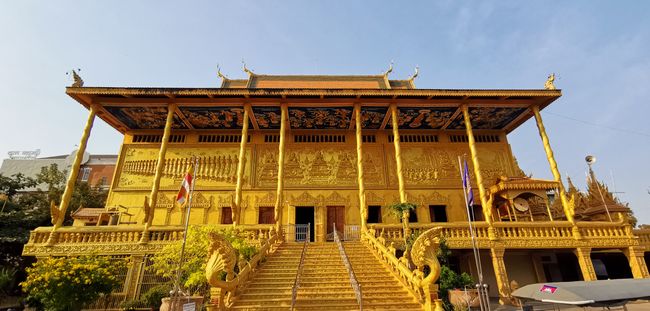 Der Golden Temple in Phnom Penh. Thomas war dort, bevor ich angekommen bin.