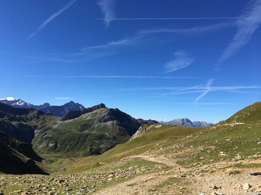 Vom Val Montjoie über Le signal, den Col du bonhomme, den Col de la croix du bonhomme und den Col de la sauce nach Cormet de roselend