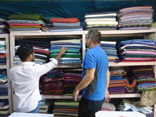 I'm choosing fabric for a shirt at the tailor's
